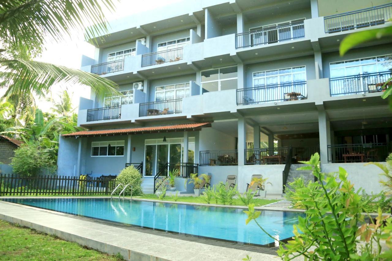 Sri Villa Rest Хикадува Екстериор снимка