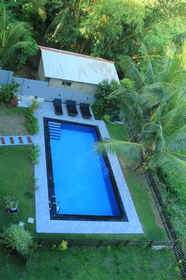 Sri Villa Rest Хикадува Екстериор снимка