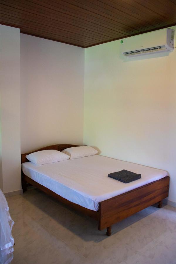 Sri Villa Rest Хикадува Екстериор снимка