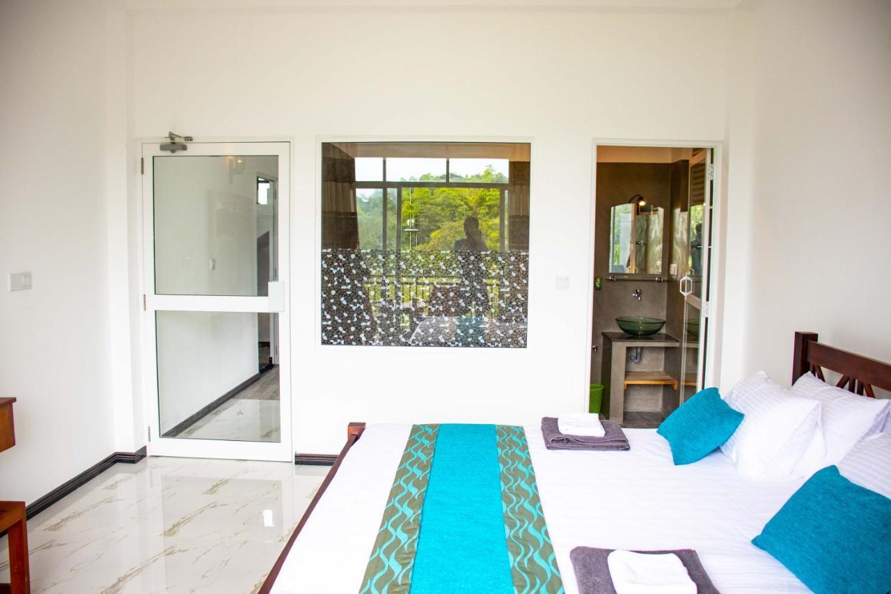 Sri Villa Rest Хикадува Екстериор снимка